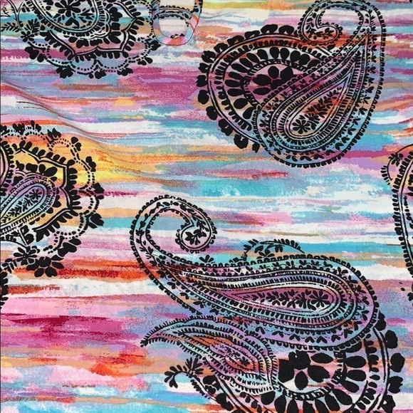 Investments women’s colorful paintbrush stroke print with paisley design Size L - Picture 3 of 8